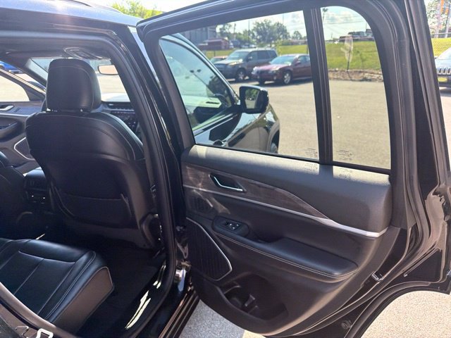 Used 2024 Jeep Grand Cherokee Limited 4xe AWD/4WD image 27