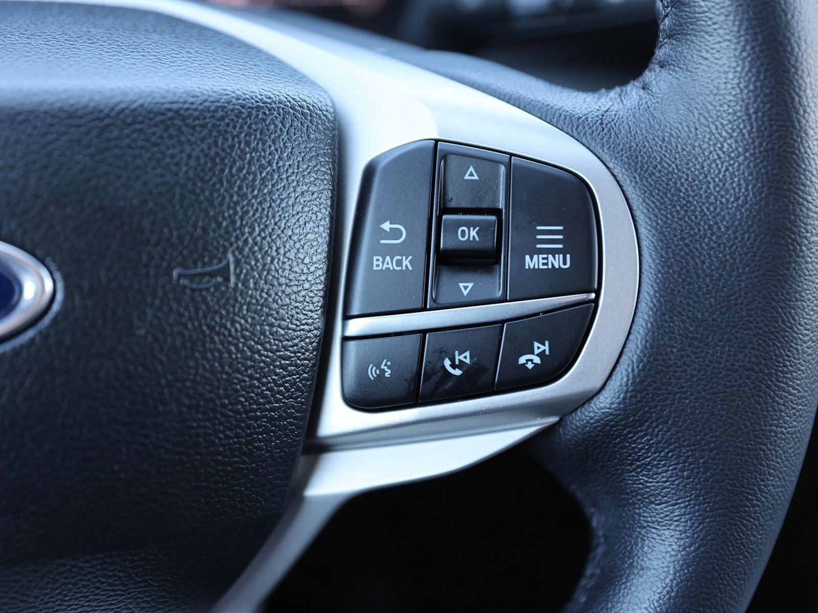 Certified 2023 Ford Explorer XLT image 42