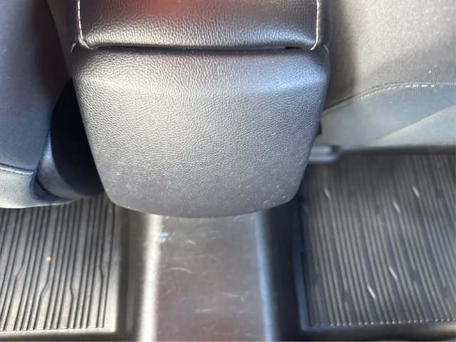 Certified 2017 Ford Fusion SE FWD image 26