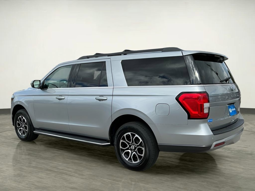 Certified 2023 Ford Expedition Max XLT image 3