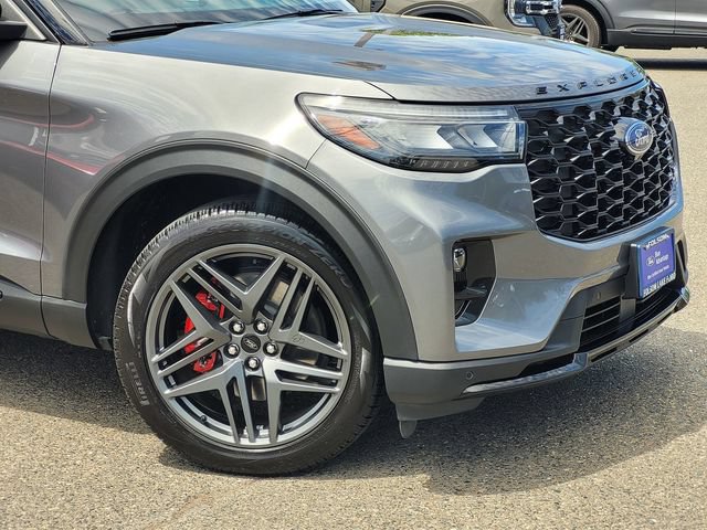 Certified 2025 Ford Explorer ST w/ Sun And Sound Package AWD/4WD image 6