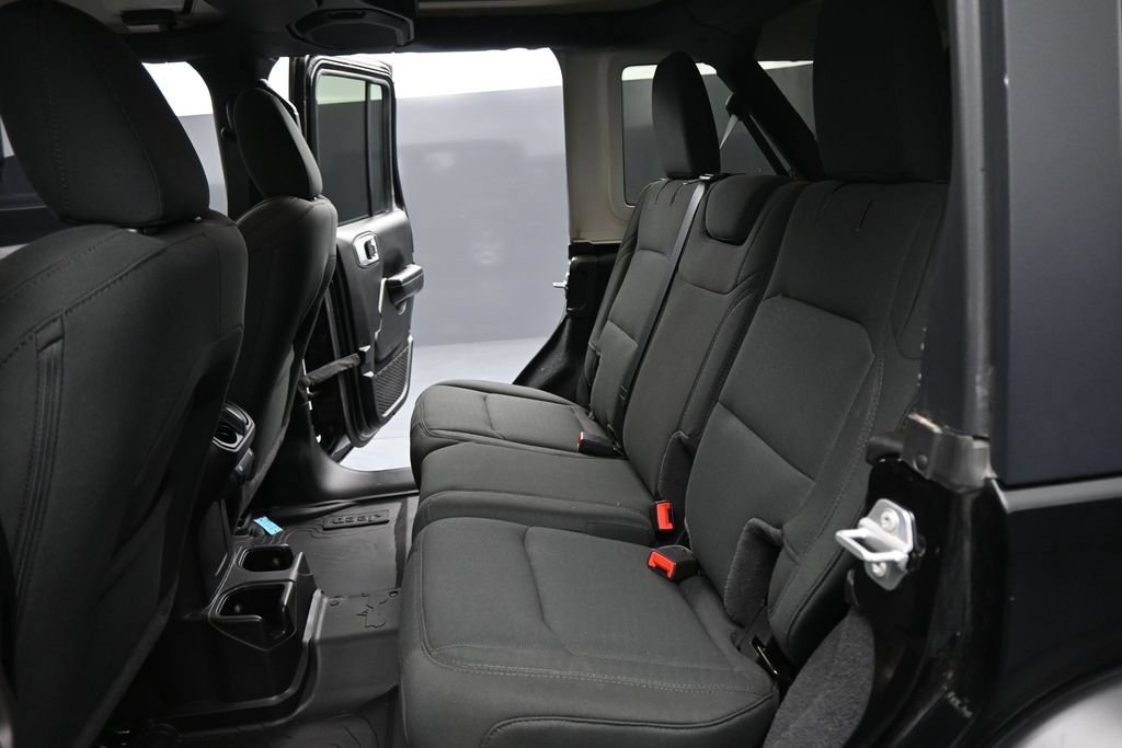 Used 2021 Jeep Wrangler Unlimited Sport AWD/4WD image 18