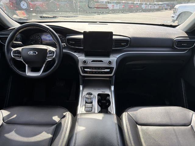 Certified 2022 Ford Explorer XLT w/ Equipment Group 202A image 36