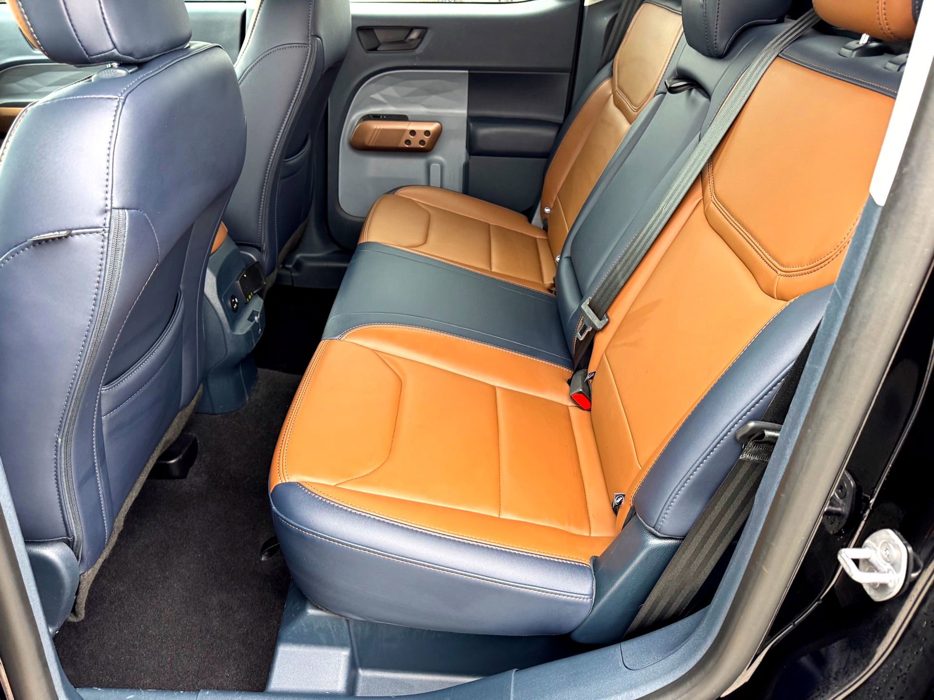 Certified 2023 Ford Maverick Lariat w/ Lariat Luxury Package AWD/4WD image 16