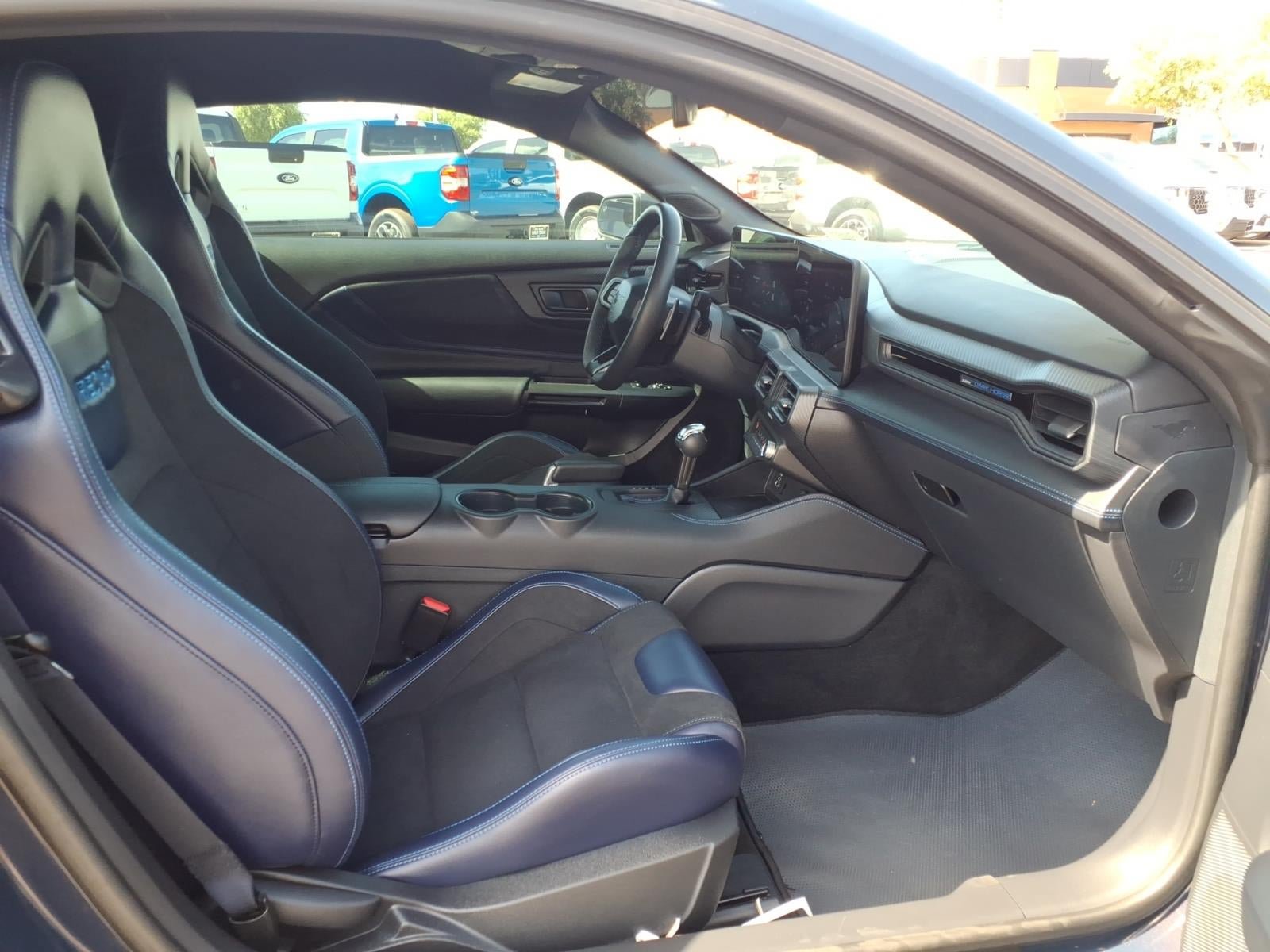 Certified 2025 Ford Mustang Dark Horse RWD image 11