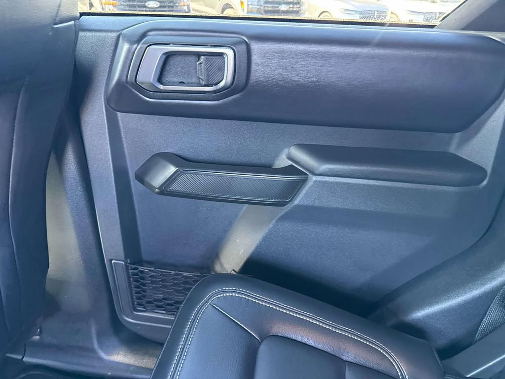 Certified 2025 Ford Bronco Outer Banks image 14