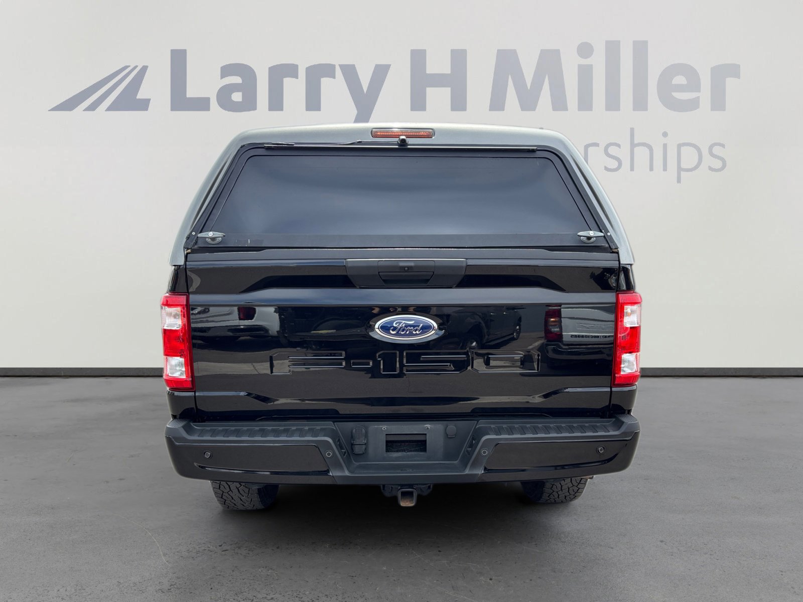 Certified 2022 Ford F150 XL w/ STX Appearance Package AWD/4WD image 4