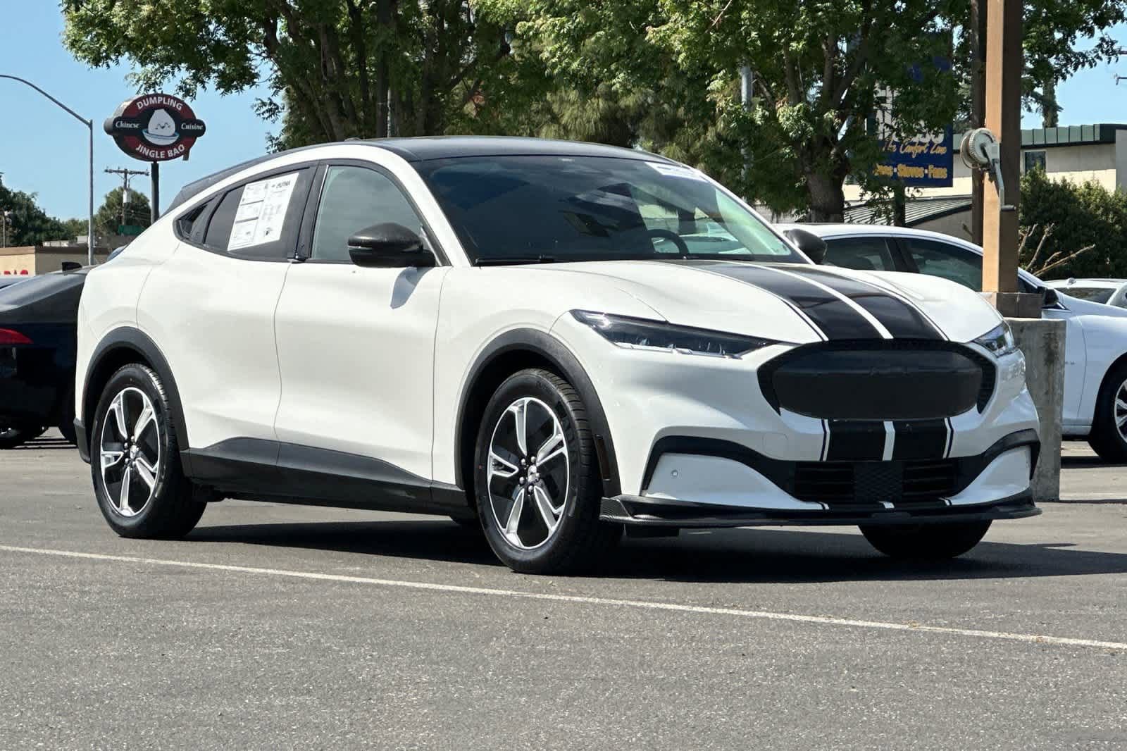 Certified 2021 Ford Mustang Mach-E Select w/ Comfort/Appearance Package image 10