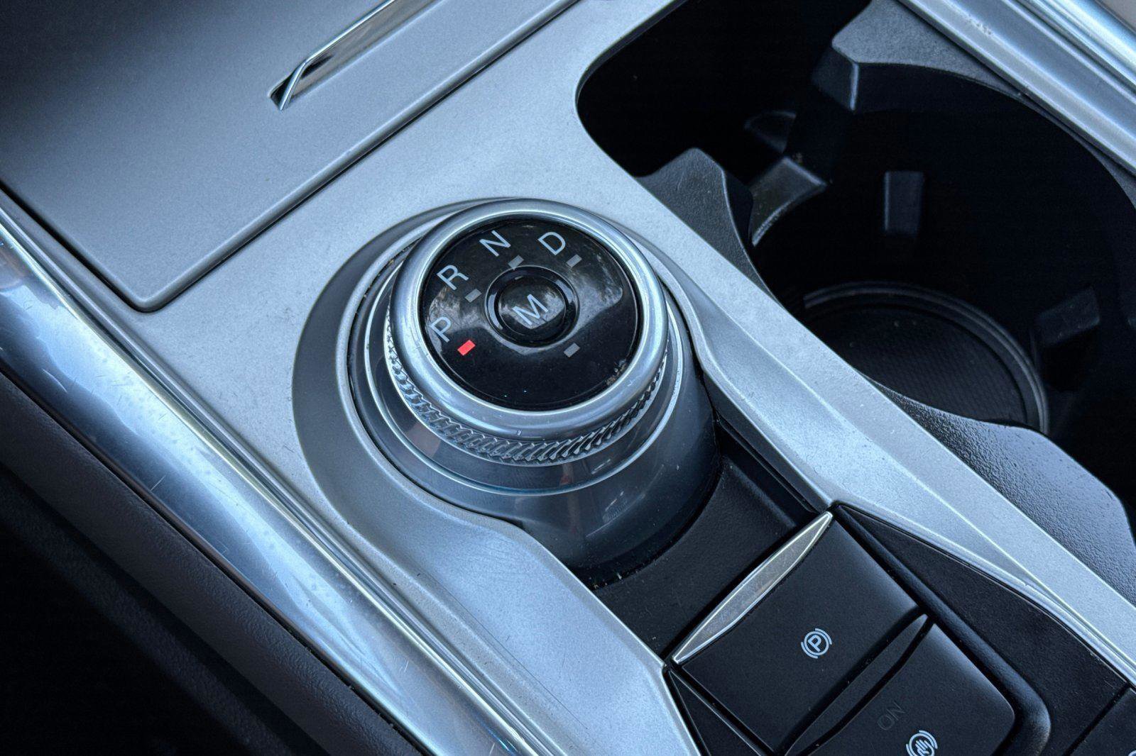 Certified 2021 Ford Explorer Platinum w/ Equipment Group 601A image 24