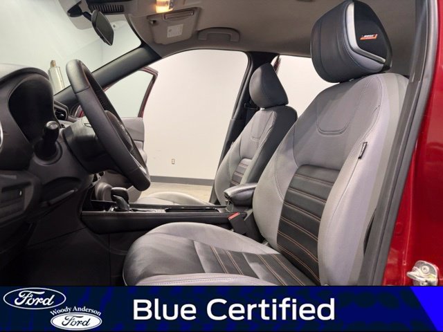Used 2023 Nissan Kicks SR w/ SR Premium Package FWD image 18