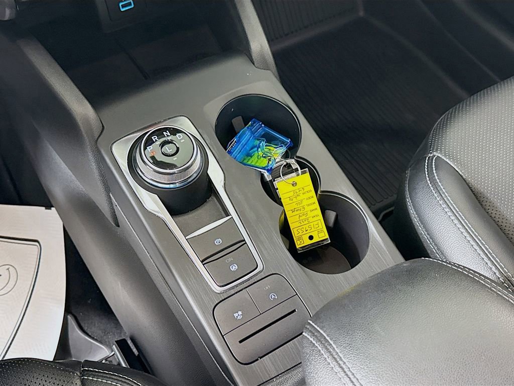 Certified 2022 Ford Escape SEL image 17