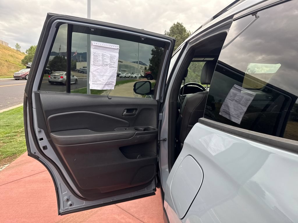 Used 2023 Honda Passport TrailSport image 19