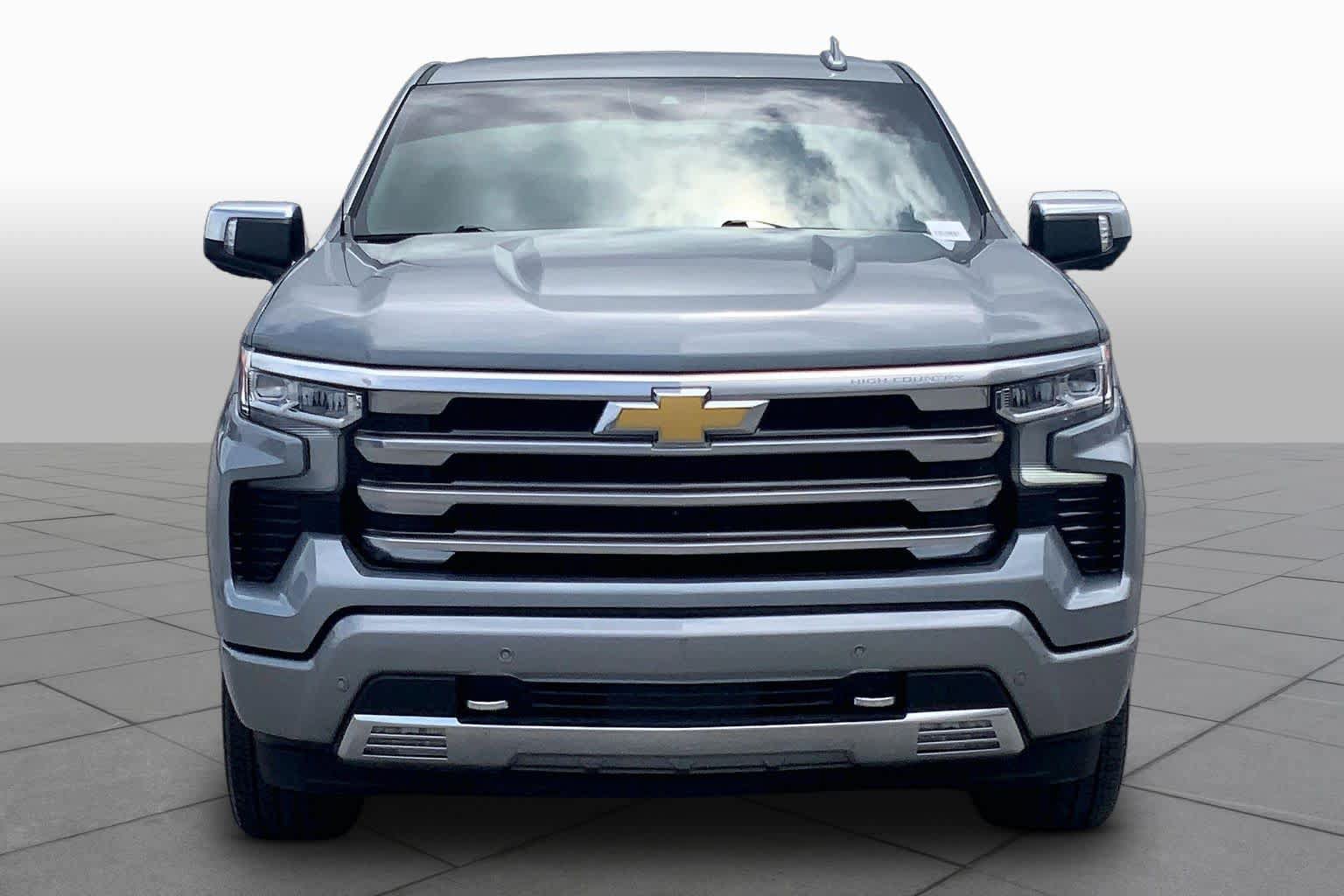 Used 2024 Chevrolet Silverado 1500 High Country AWD/4WD image 4