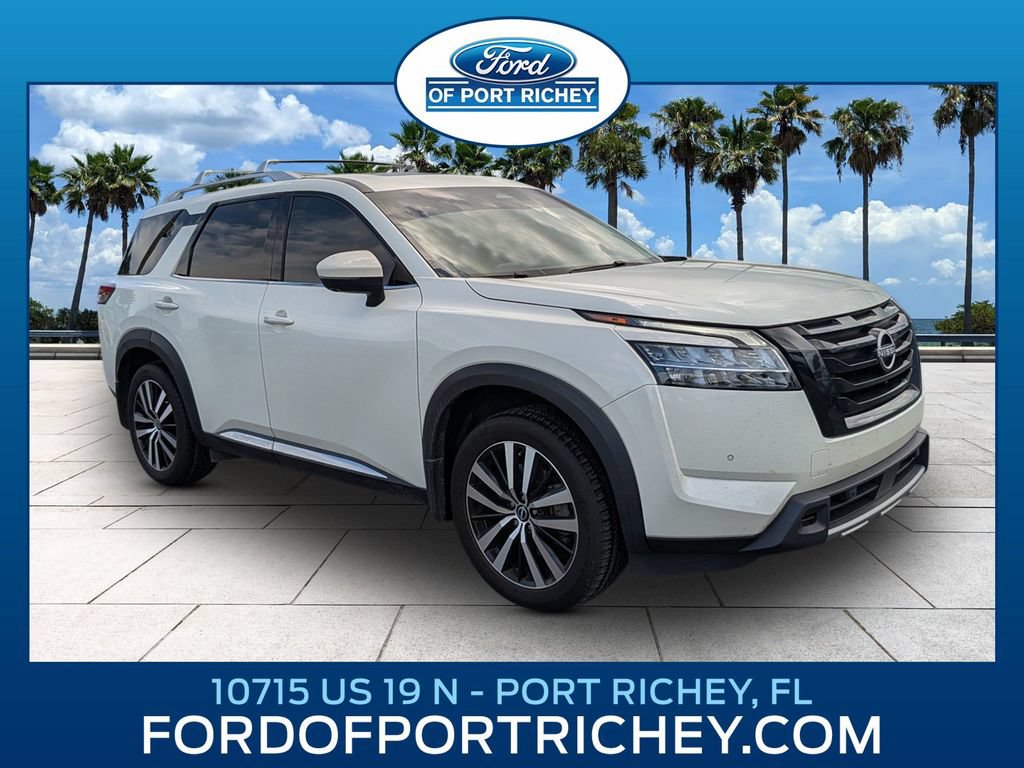 Used 2024 Nissan Pathfinder Platinum w/ Black Appearance Package