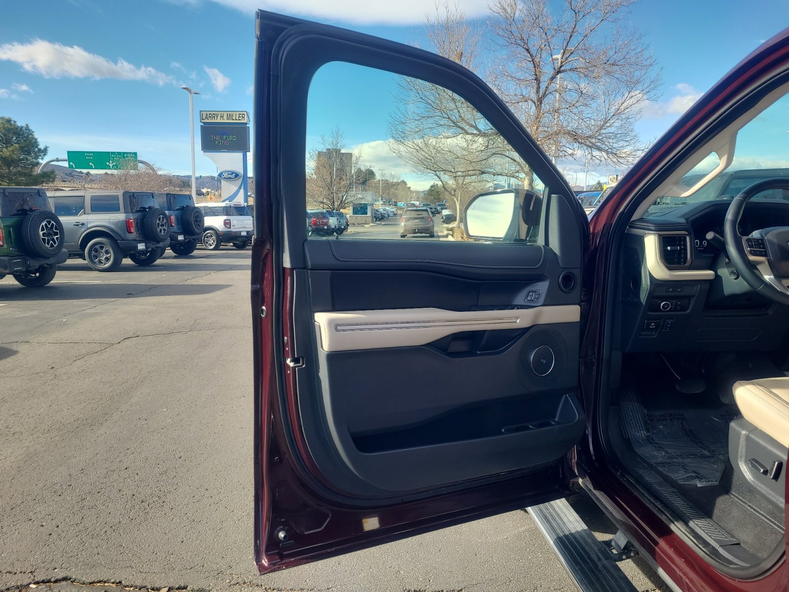 Certified 2024 Ford Expedition Max Limited w/ Excursion Package image 13