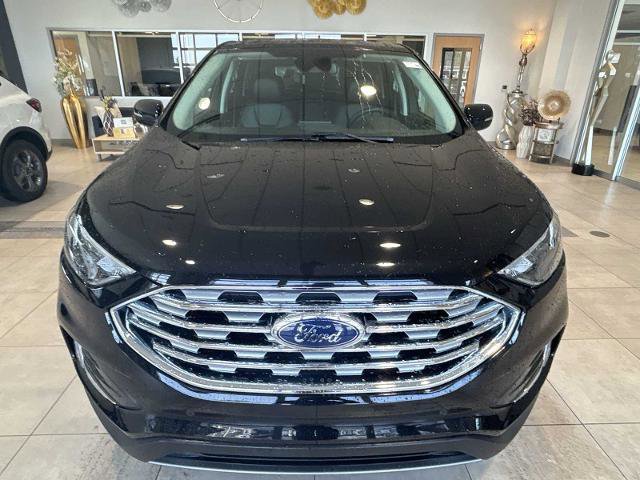 Certified 2022 Ford Edge Titanium w/ Class II Trailer Tow Package image 8