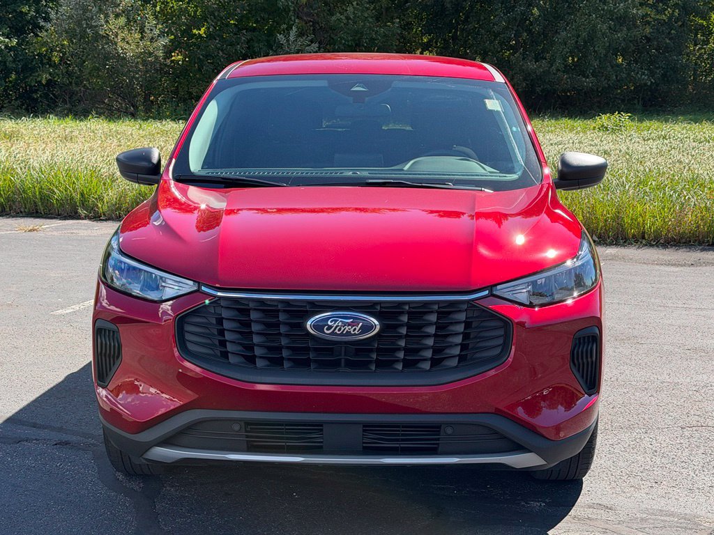 Certified 2023 Ford Escape Active AWD/4WD image 3
