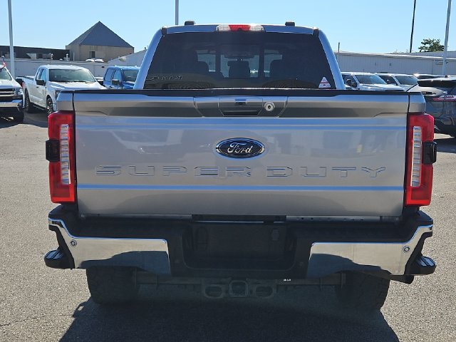 Certified 2023 Ford F250 Lariat w/ Tremor Off-Road Package AWD/4WD image 4