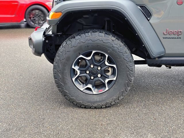 Used 2023 Jeep Wrangler Unlimited Rubicon w/ Cold Weather Group AWD/4WD image 9