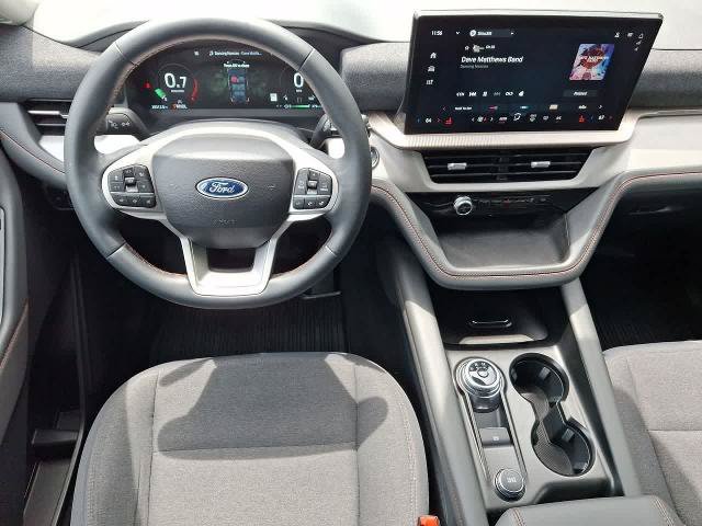Certified 2025 Ford Explorer Active AWD/4WD image 27