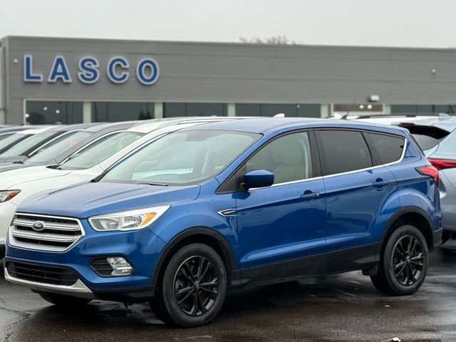 Certified 2019 Ford Escape SE image 1