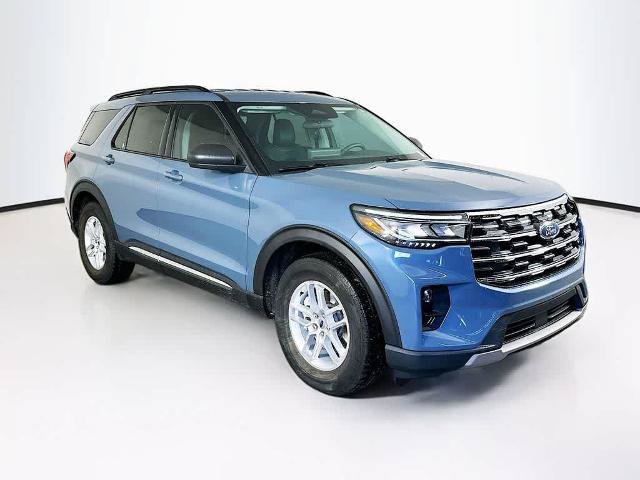 Certified 2025 Ford Explorer Active w/ Active Comfort Package RWD image 22