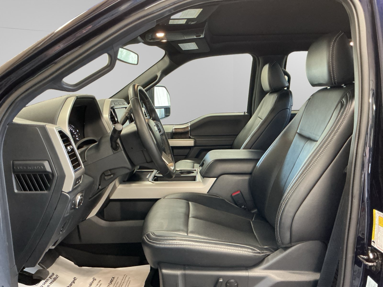 Certified 2022 Ford F350 Lariat w/ Camper Package AWD/4WD image 9