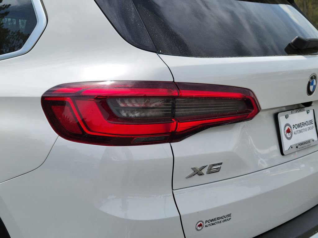 Used 2020 BMW X5 xDrive40i w/ Premium Package image 11