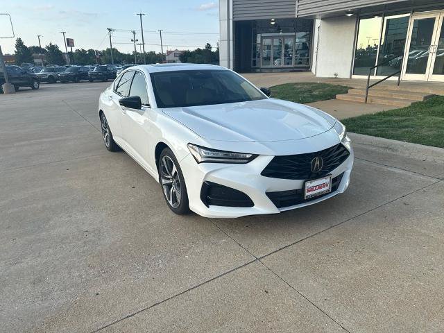 Used 2025 Acura TLX w/ Technology Package FWD image 2