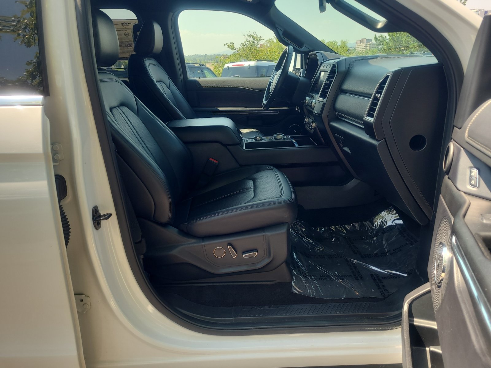 Certified 2021 Ford Expedition Limited AWD/4WD image 19