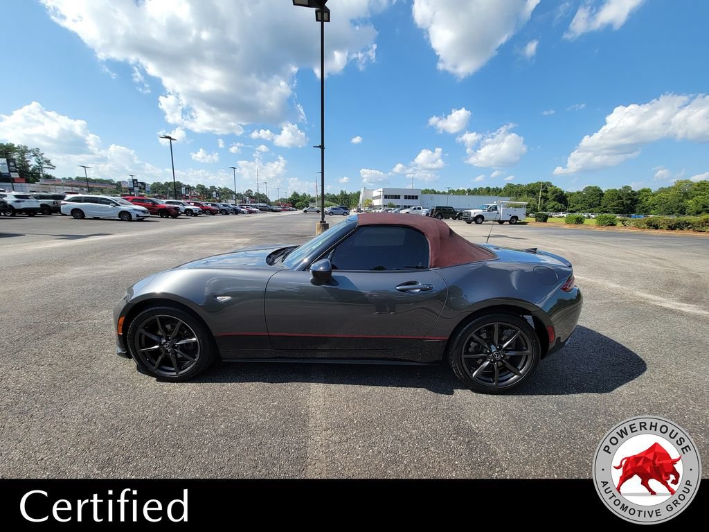 Used 2018 MAZDA MX-5 Miata Club RWD image 3