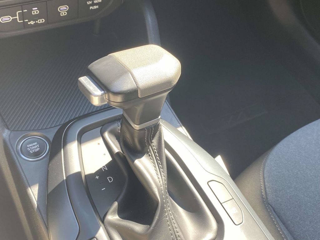 Used 2025 Kia K4 FWD image 21