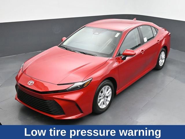 Used 2025 Toyota Camry LE FWD video 2