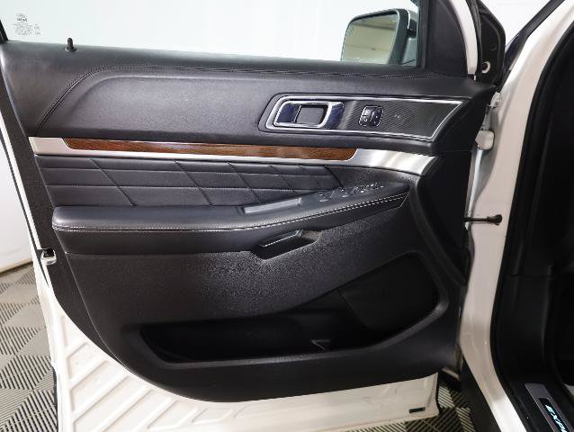 Certified 2018 Ford Explorer Platinum AWD/4WD image 34