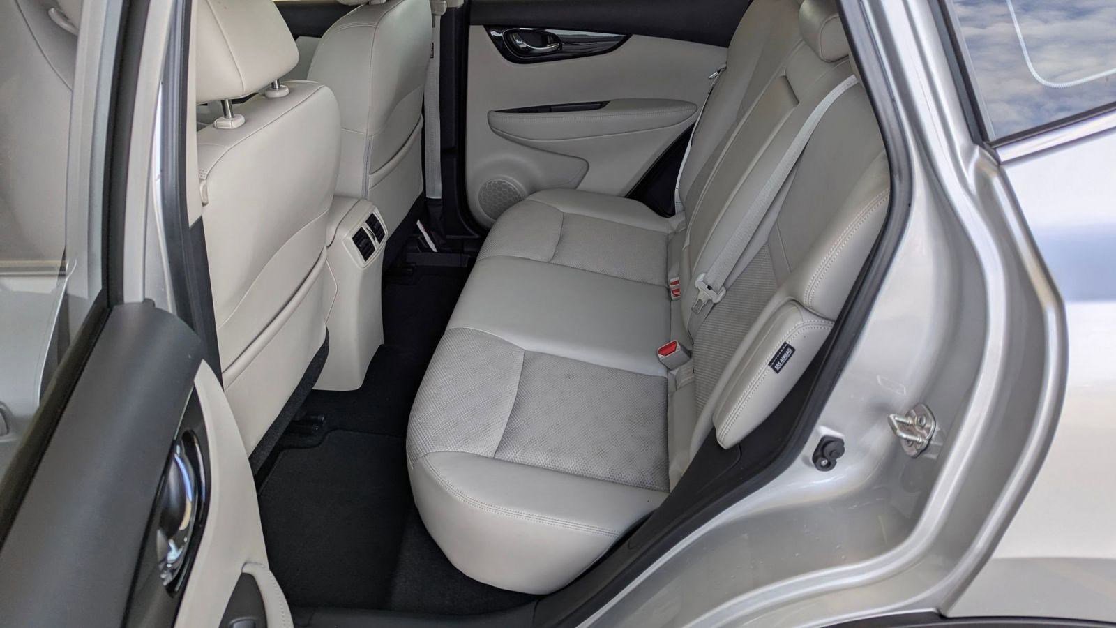 Used 2022 Nissan Rogue Sport SV w/ Technology Package image 14