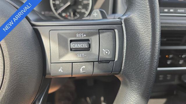 Used 2024 Nissan Rogue S AWD/4WD image 19