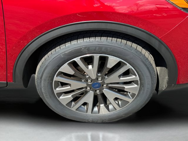 Certified 2022 Ford Escape Titanium AWD/4WD image 24