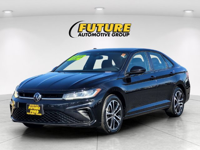 Used 2025 Volkswagen Jetta Sport FWD image 8
