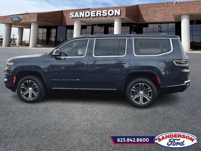 Used 2023 Jeep Grand Wagoneer 4WD w/ Flexible Seating Group image 2