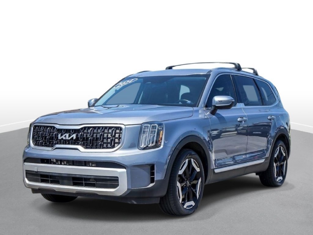 Used 2024 Kia Telluride EX FWD image 3