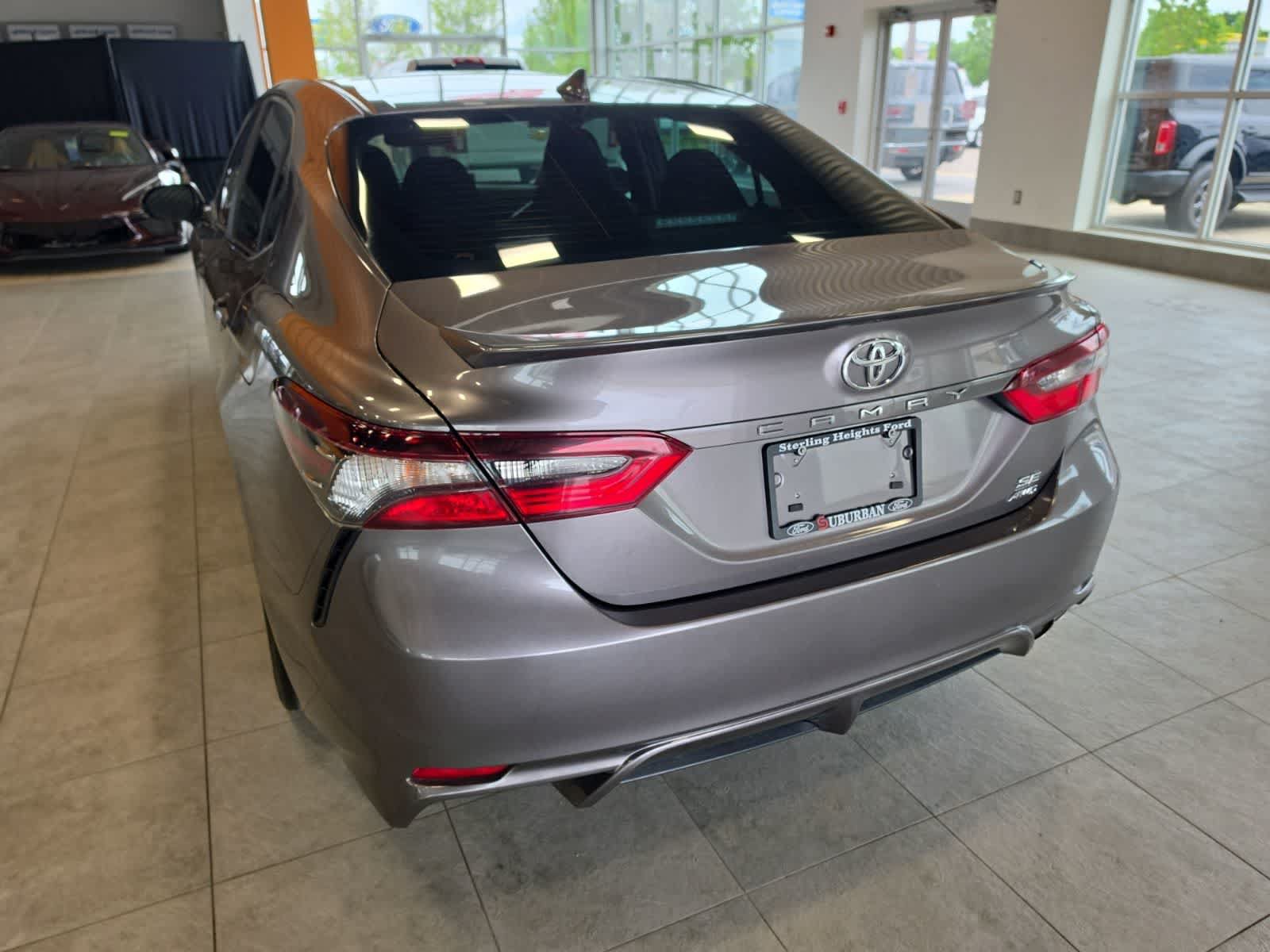Used 2024 Toyota Camry SE AWD/4WD image 10