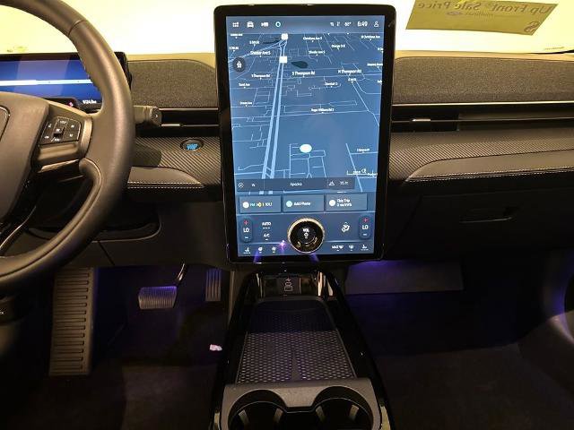 Certified 2025 Ford Mustang Mach-E Premium image 24