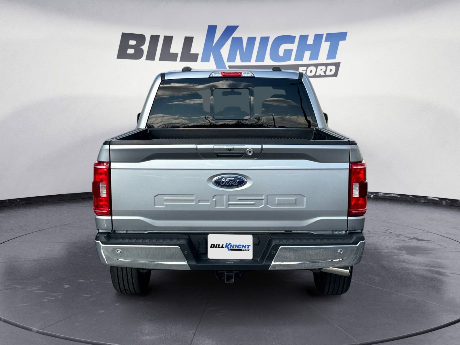 Certified 2022 Ford F150 XLT w/ Equipment Group 302A High image 4