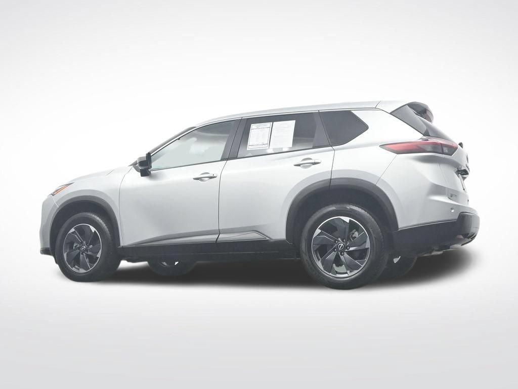 Used 2025 Nissan Rogue SV FWD image 47