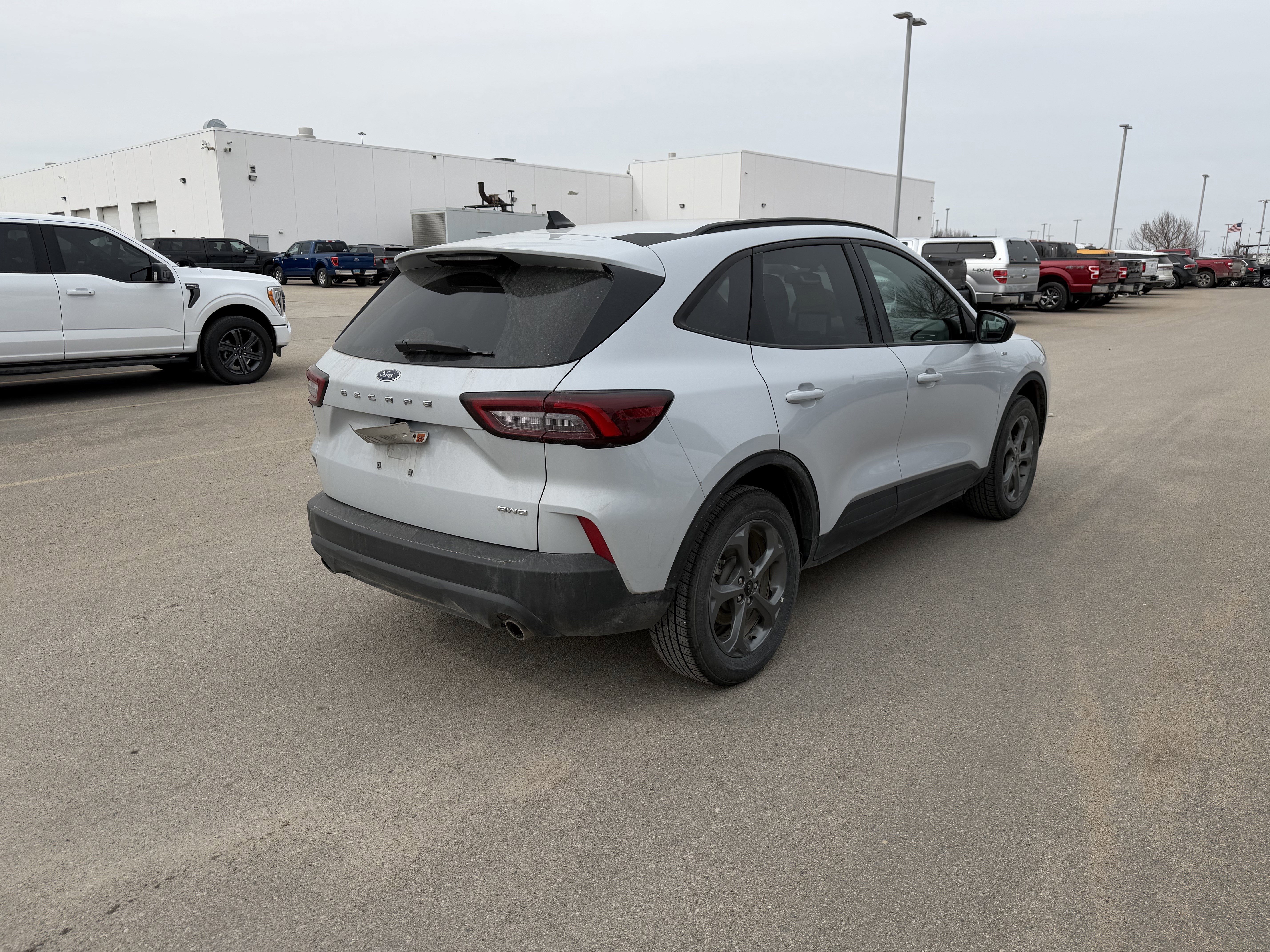 Certified 2025 Ford Escape ST-Line image 3