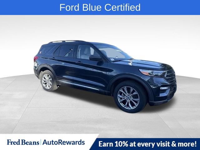 Certified 2023 Ford Explorer XLT w/ Equipment Group 202A AWD/4WD image 1