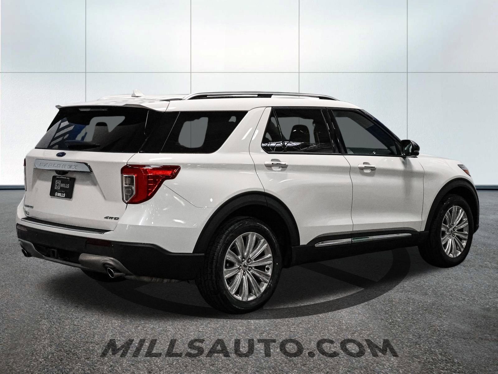 Certified 2023 Ford Explorer Limited w/ Limited Technology Package AWD/4WD image 8