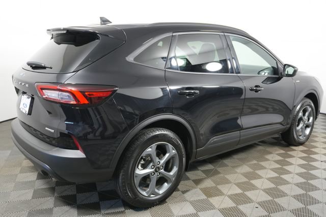 Certified 2025 Ford Escape ST-Line image 4