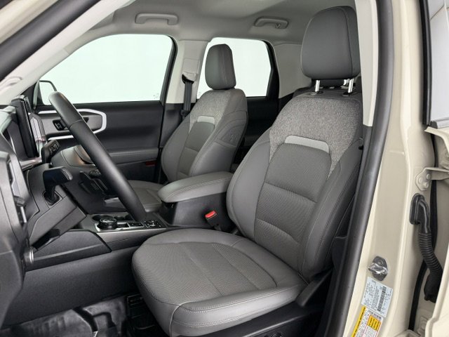 Certified 2025 Ford Bronco Sport Badlands AWD/4WD image 9