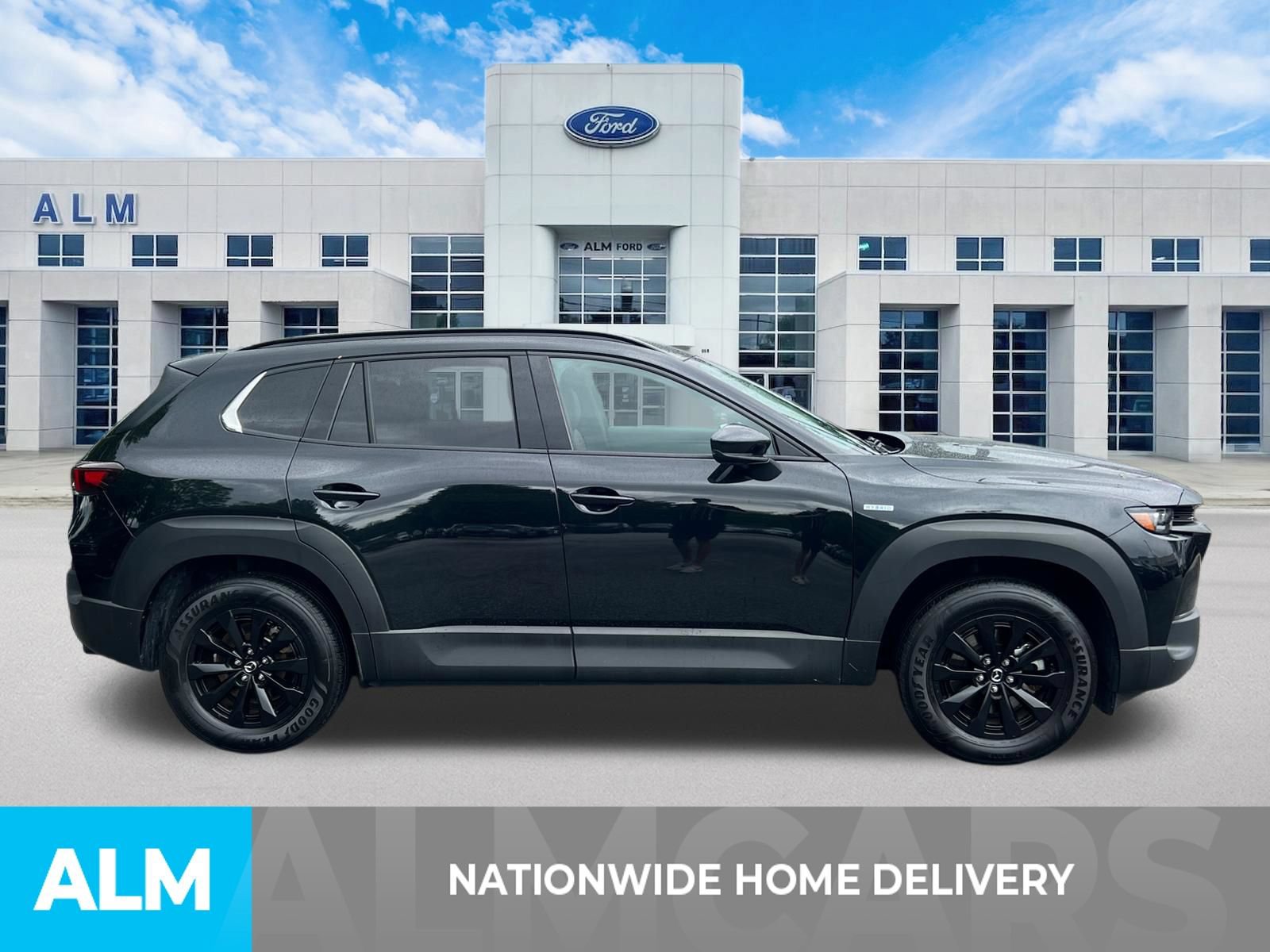 Used 2025 MAZDA CX-50 AWD 2.5 Hybrid w/ Premium Pkg image 4